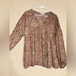 Bell sleeve top